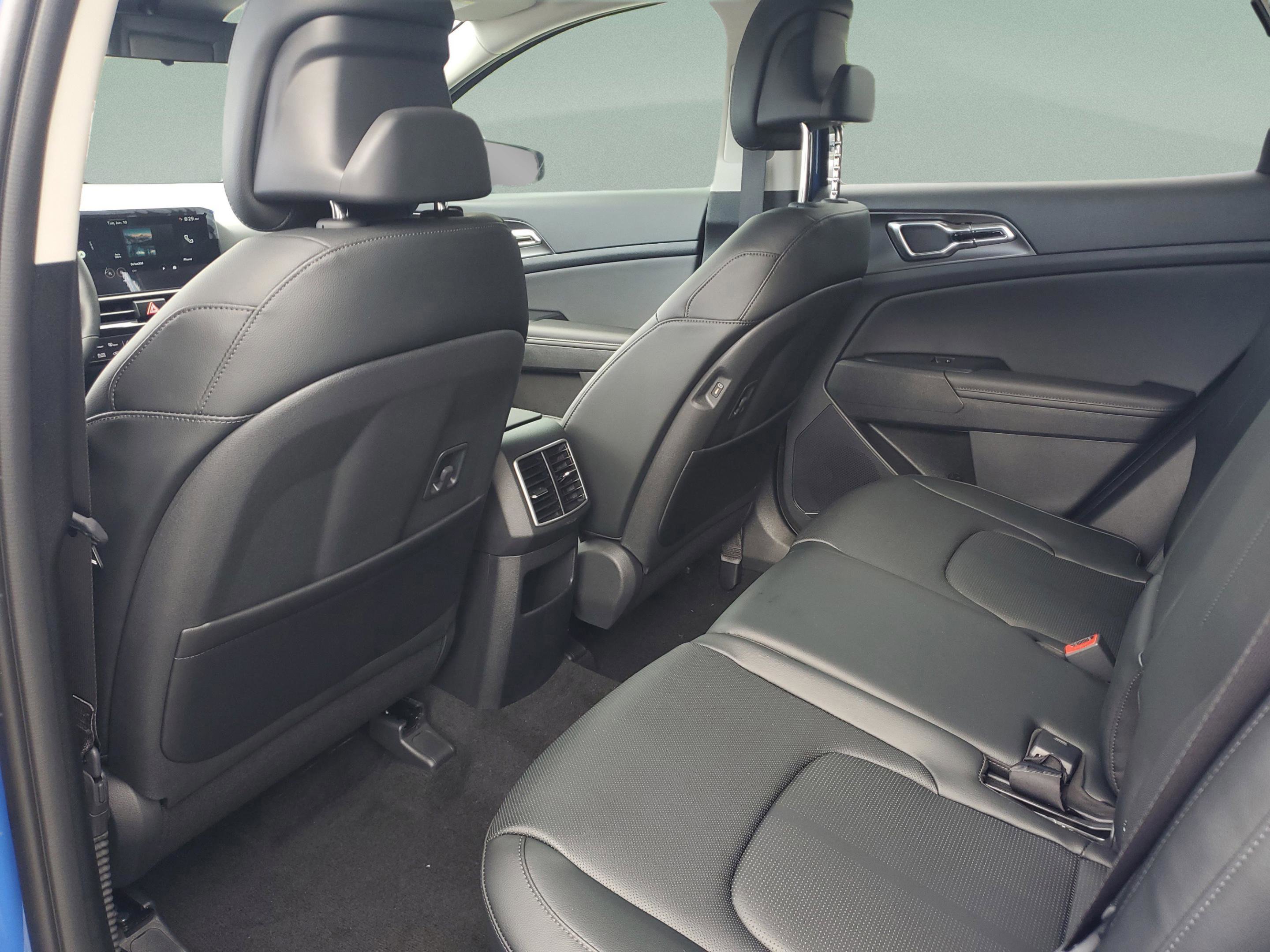 New 2026 Kia Sportage SX image 6