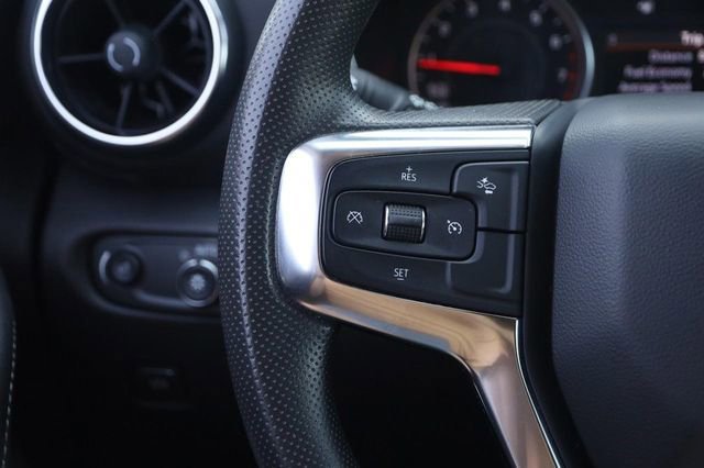 Used 2025 Chevrolet Blazer LT AWD/4WD image 11