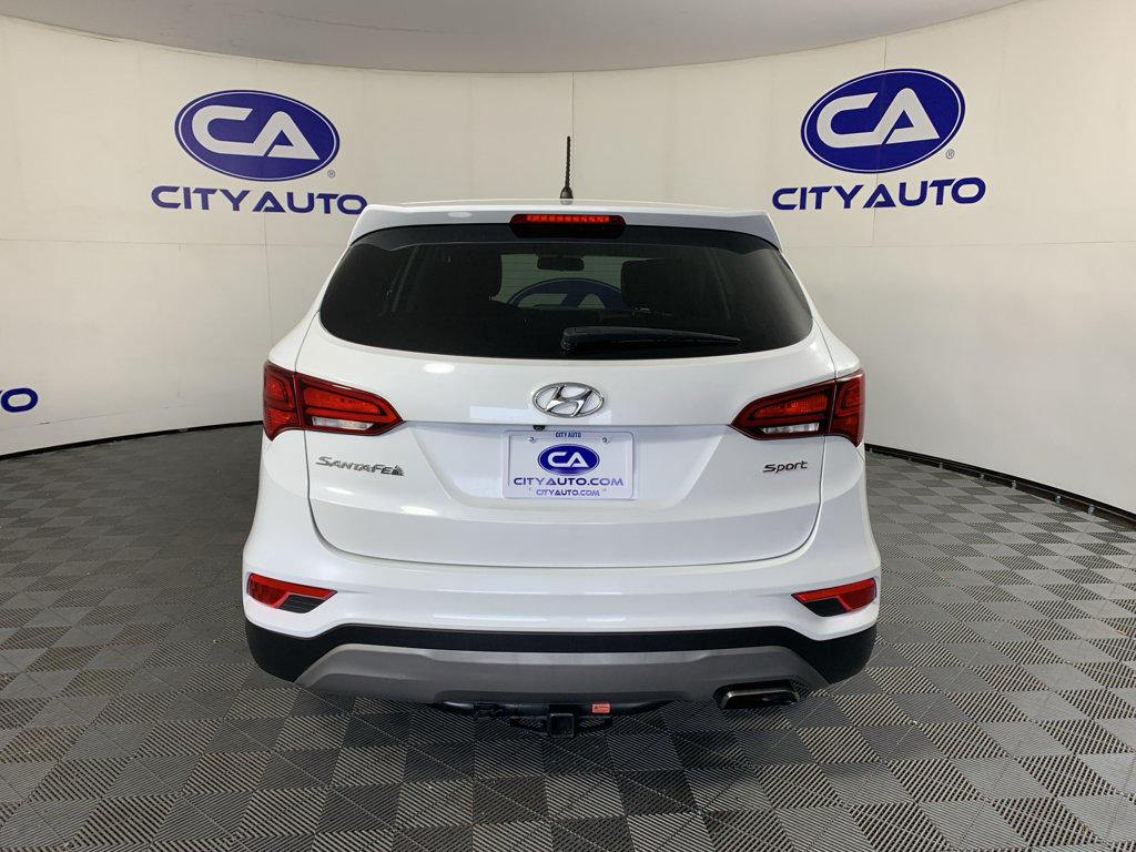 Used 2018 Hyundai Santa Fe Sport FWD image 4