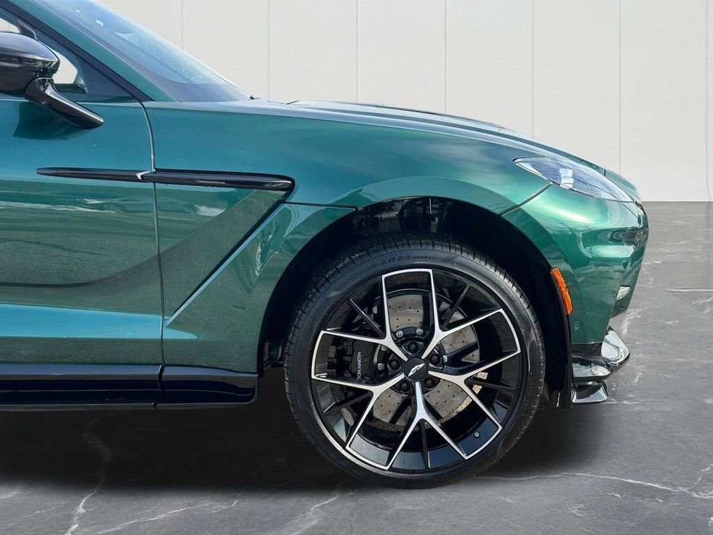 New 2026 Aston Martin DBX 707 image 9