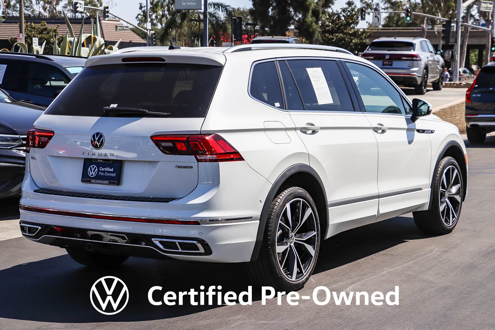 Used 2024 Volkswagen Tiguan SEL R-Line AWD/4WD image 7