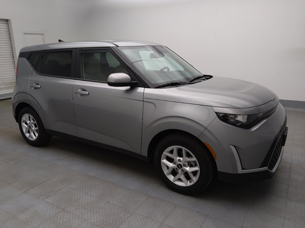 Used 2025 Kia Soul S image 11
