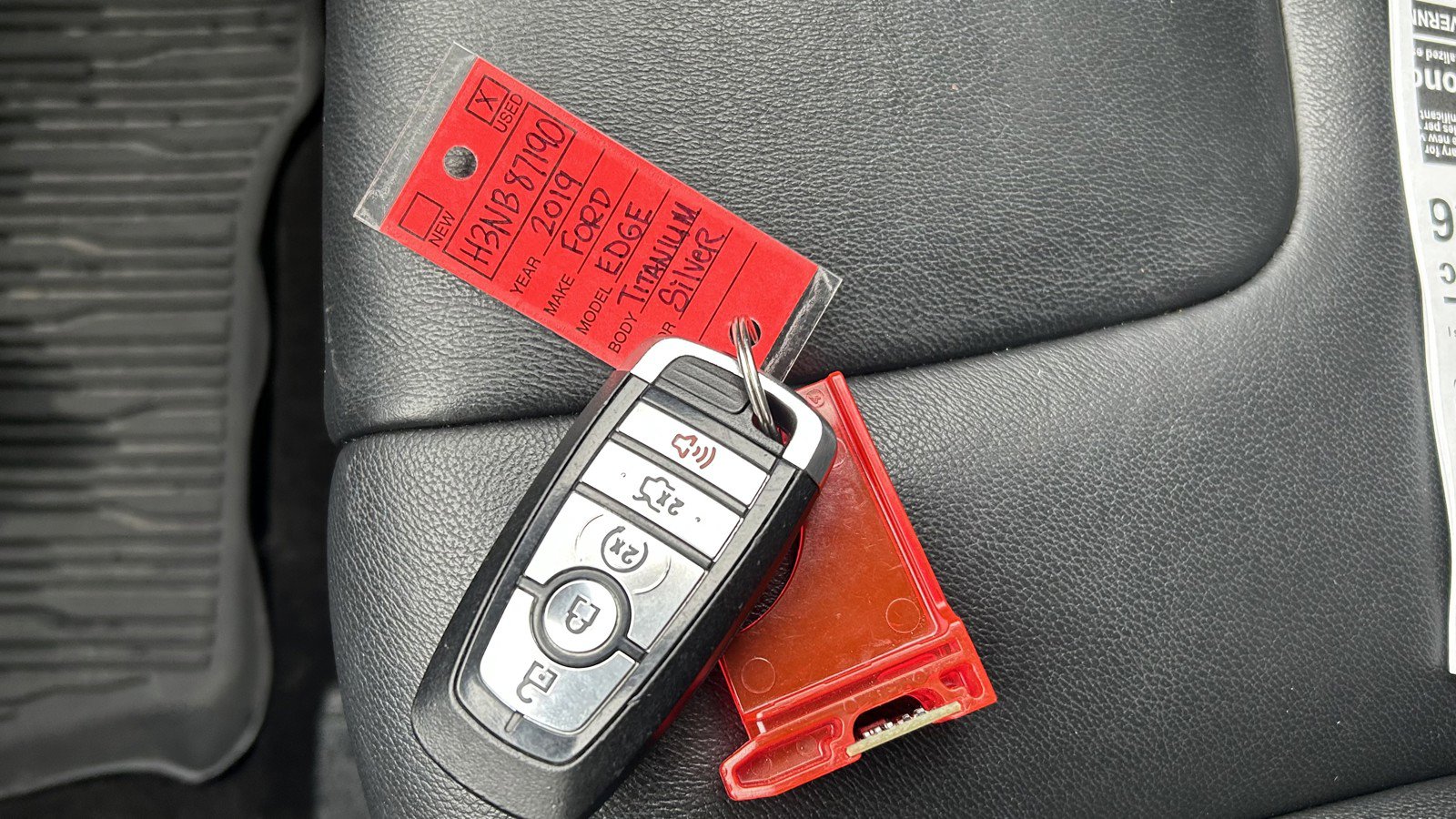 Used 2019 Ford Edge Titanium w/ Cold Weather Package image 38