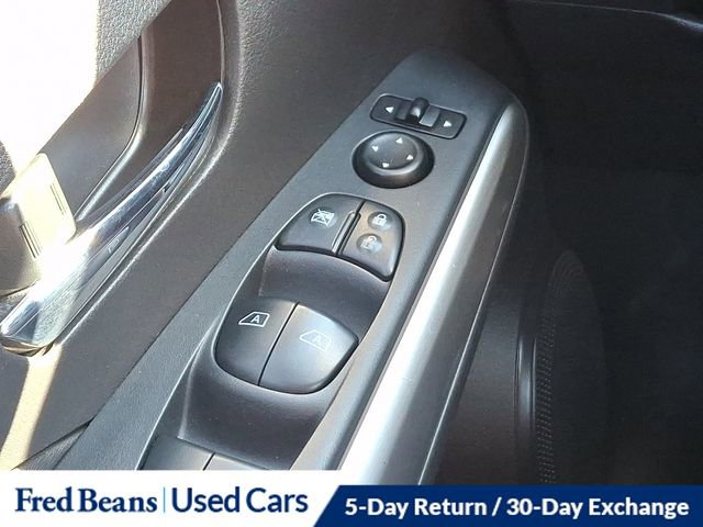 Used 2019 Nissan Kicks SR w/ SR Premium Package image 25