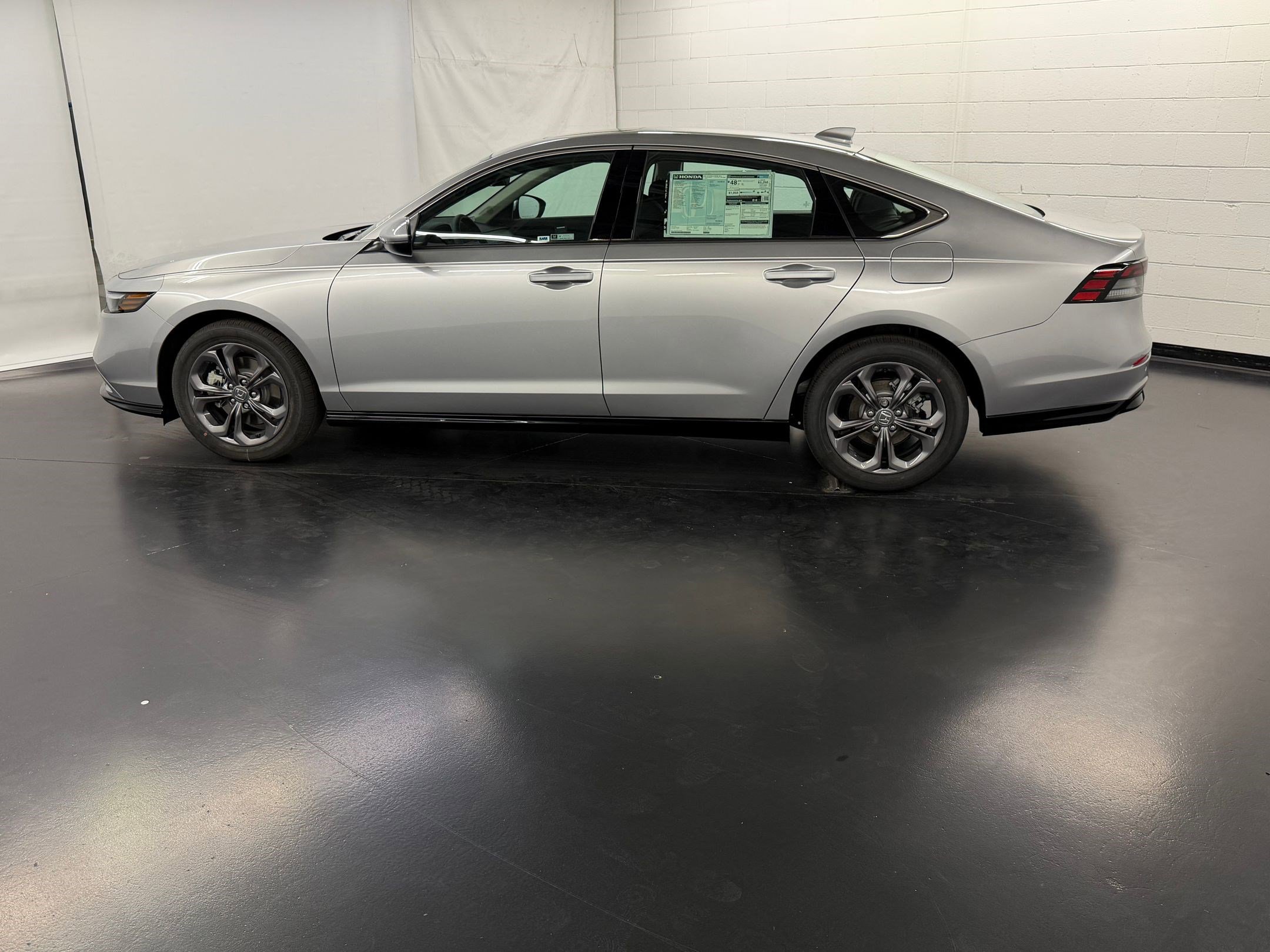 New 2026 Honda Accord EX-L image 2