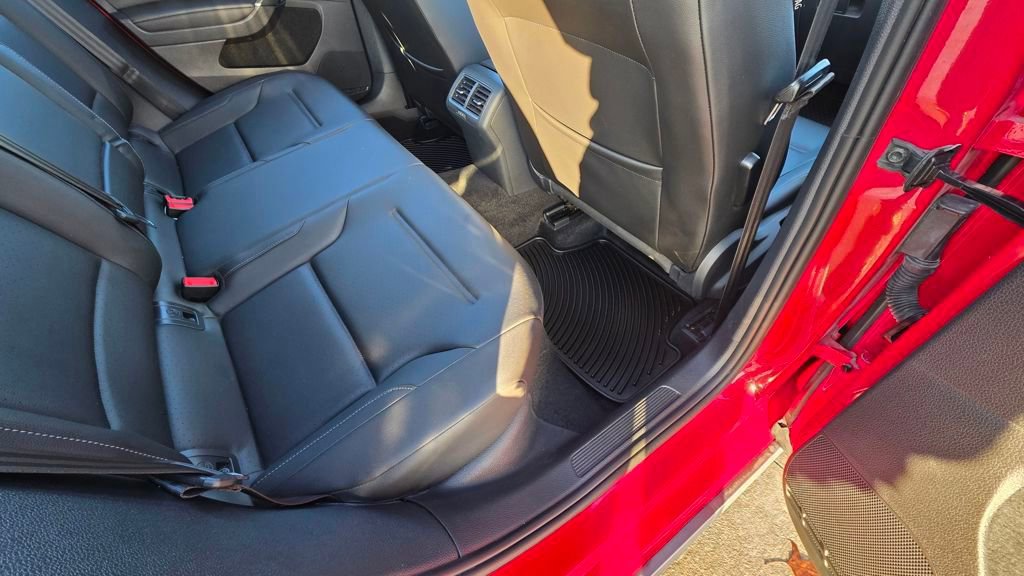 Used 2019 Volkswagen Golf Alltrack SE image 17