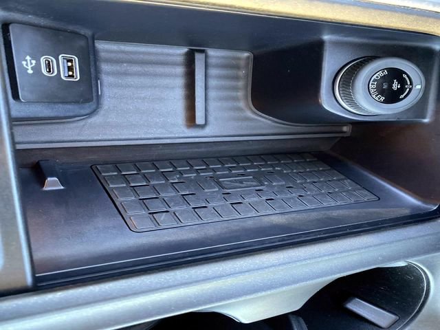 Used 2025 Ford Expedition Active image 15