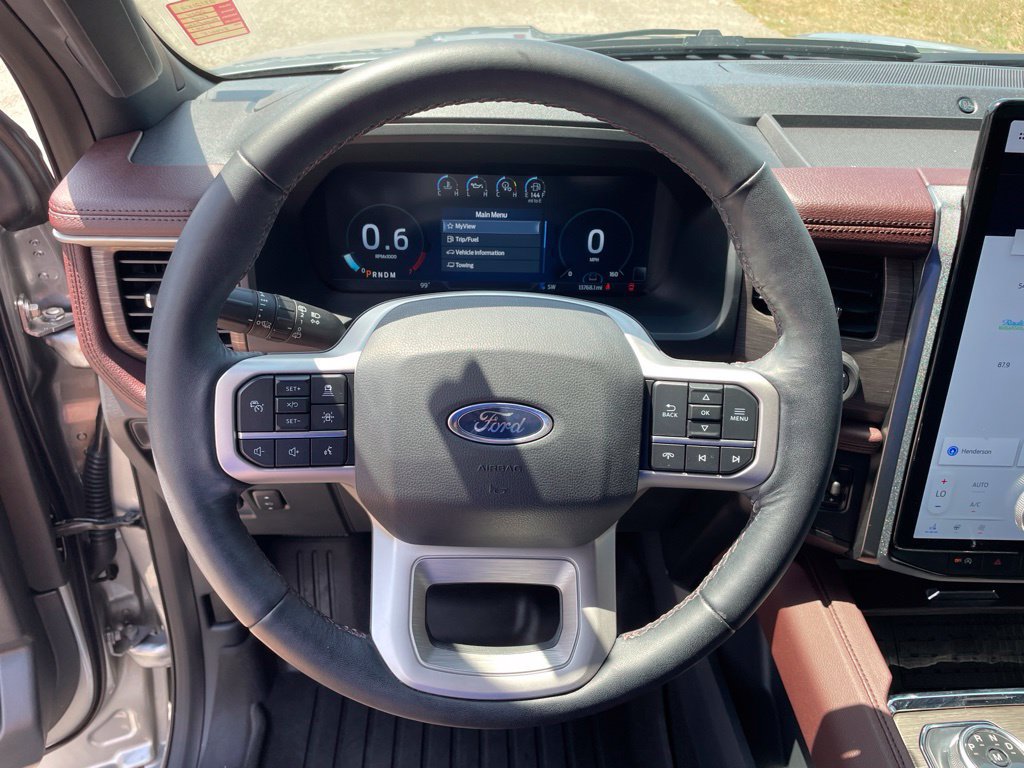 Used 2024 Ford Expedition Limited AWD/4WD image 18