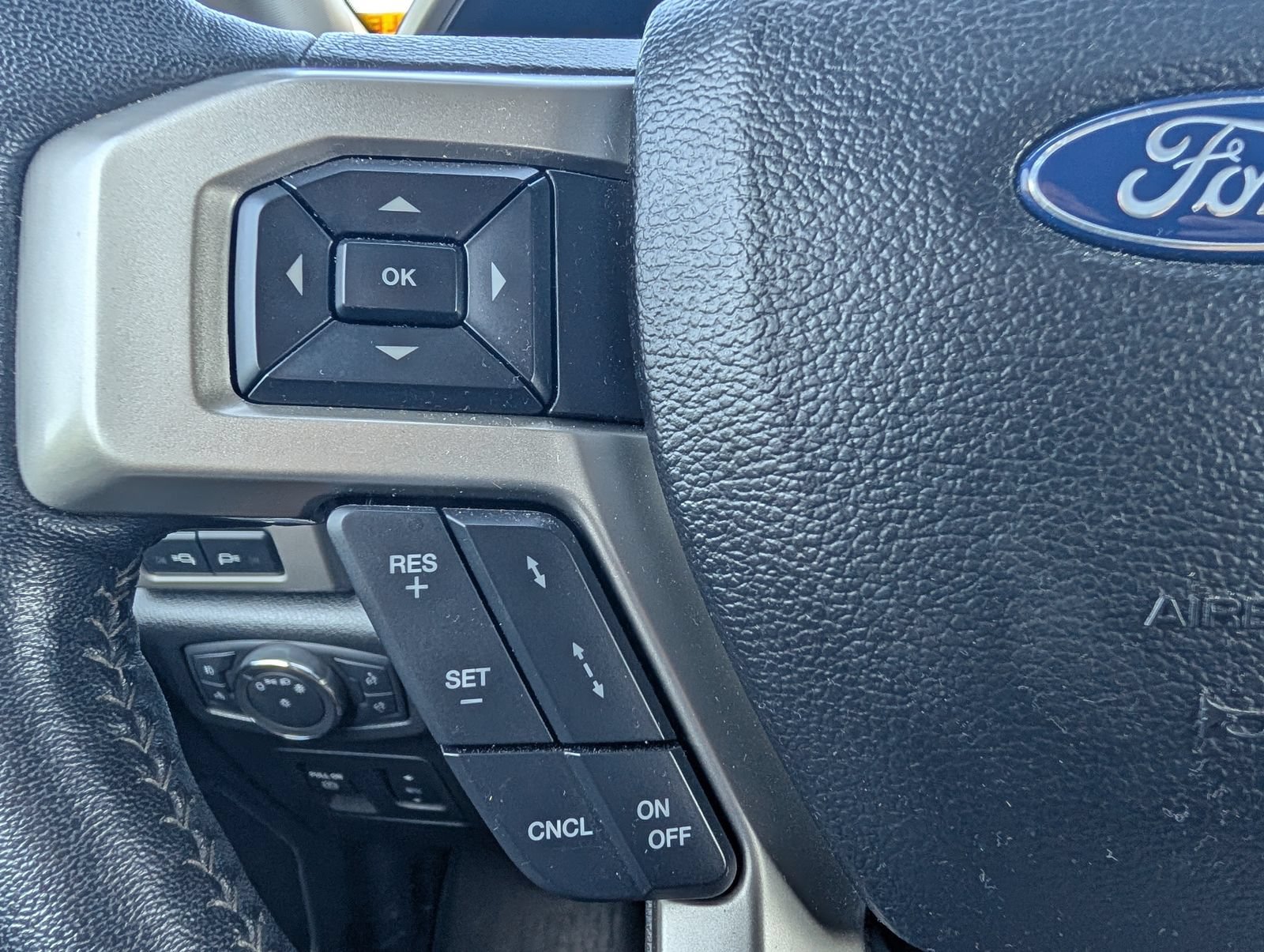 Used 2020 Ford F150 Lariat w/ Equipment Group 502A Luxury AWD/4WD image 19