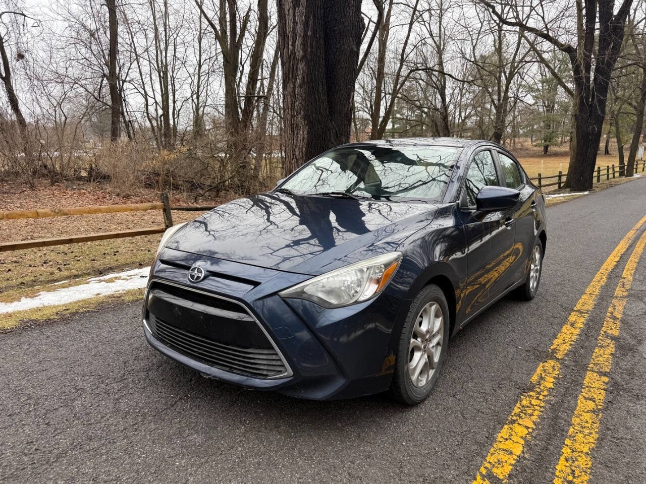 Used 2016 Scion iA image 1