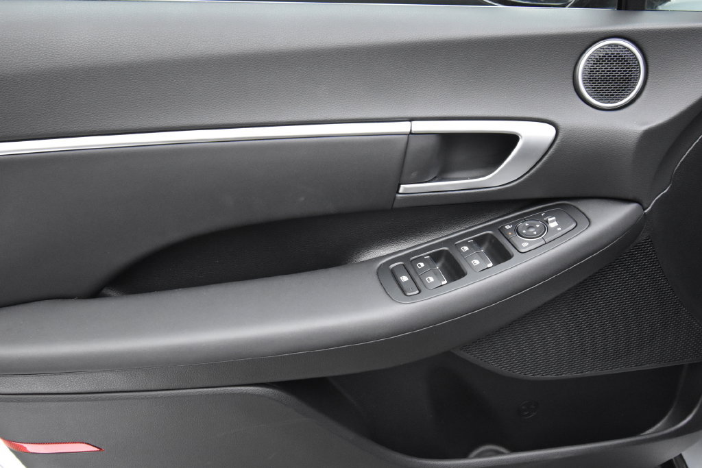 Used 2026 Hyundai Sonata SEL FWD image 22