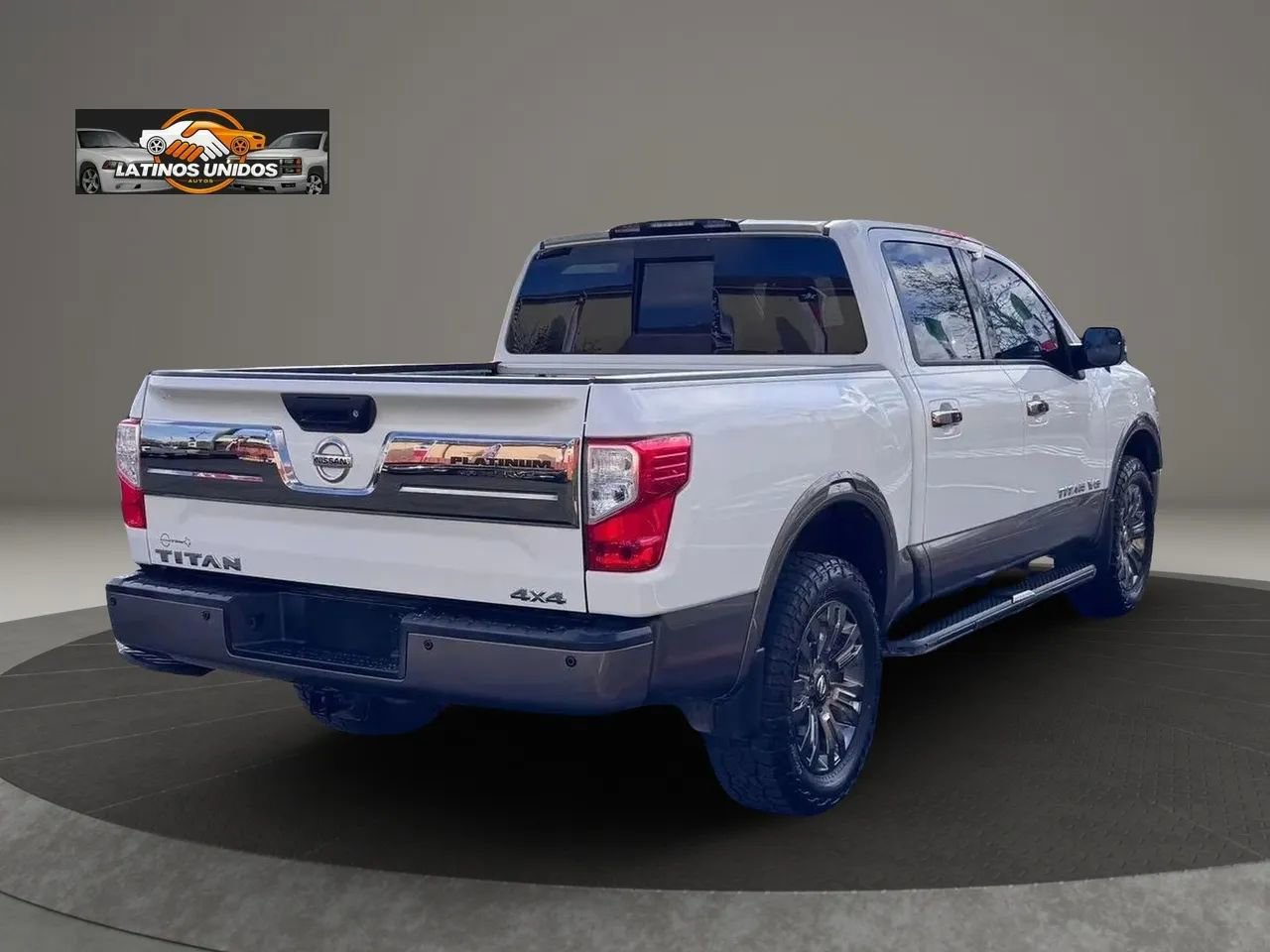 Used 2018 Nissan Titan Platinum Reserve w/ Platinum Utility Package image 5