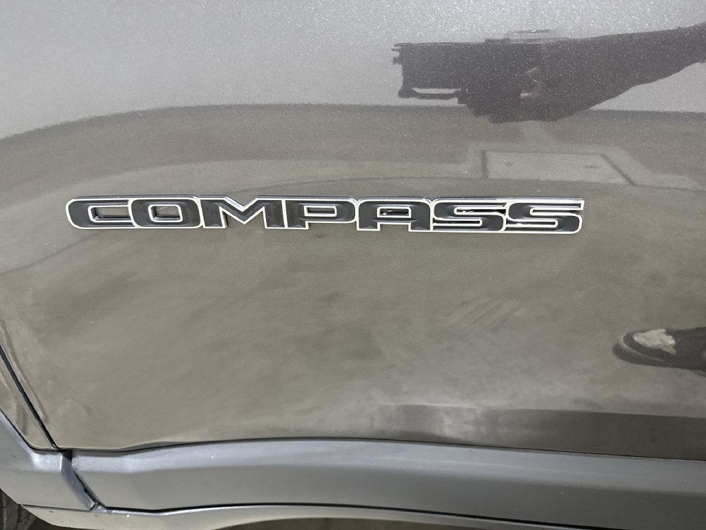 Used 2022 Jeep Compass Latitude AWD/4WD image 25