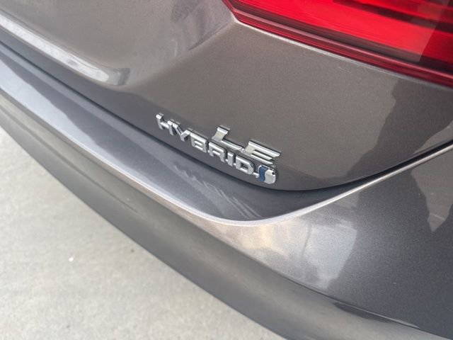 Used 2022 Toyota Camry LE image 4