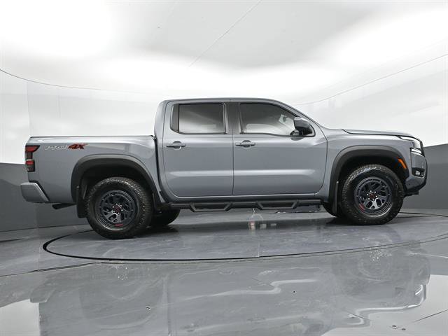 Used 2025 Nissan Frontier PRO-4X image 38