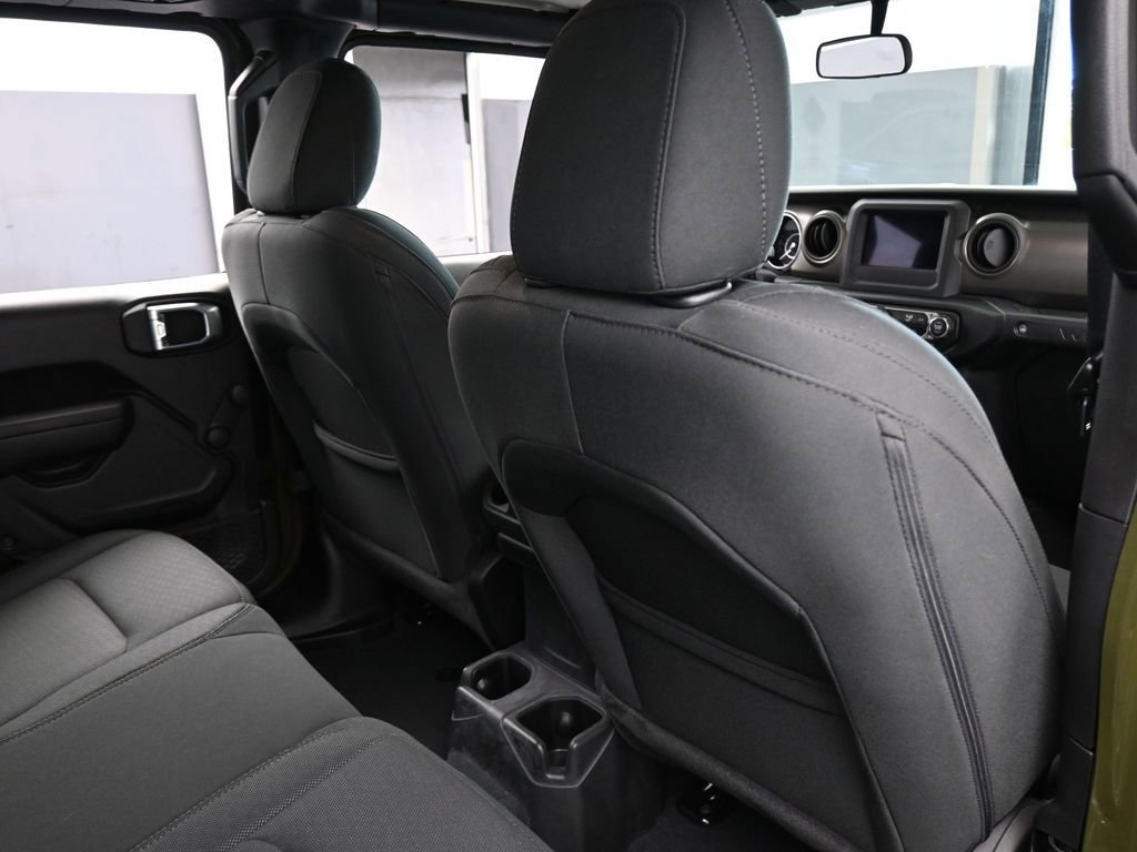 Used 2022 Jeep Wrangler Unlimited Sport image 41