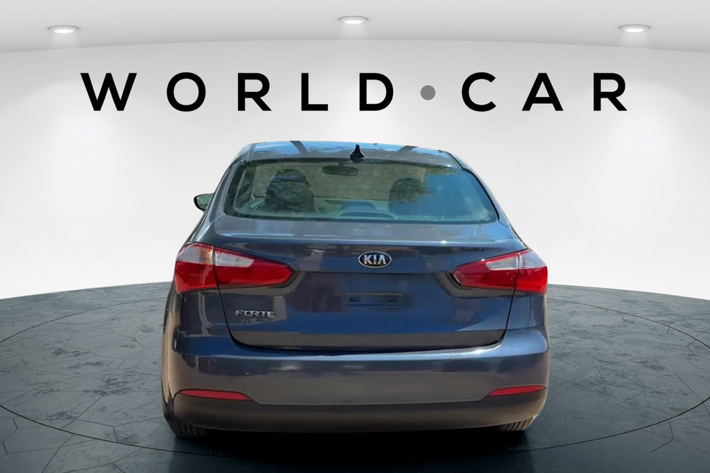 Used 2016 Kia Forte LX FWD image 7