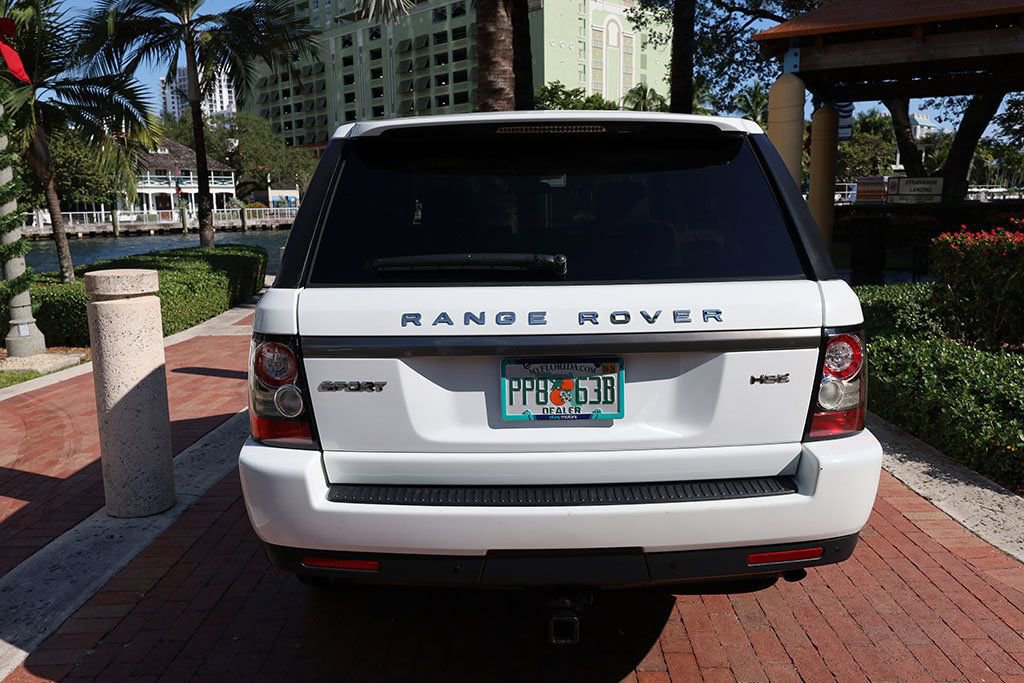 Used 2012 Land Rover Range Rover Sport HSE AWD/4WD image 21