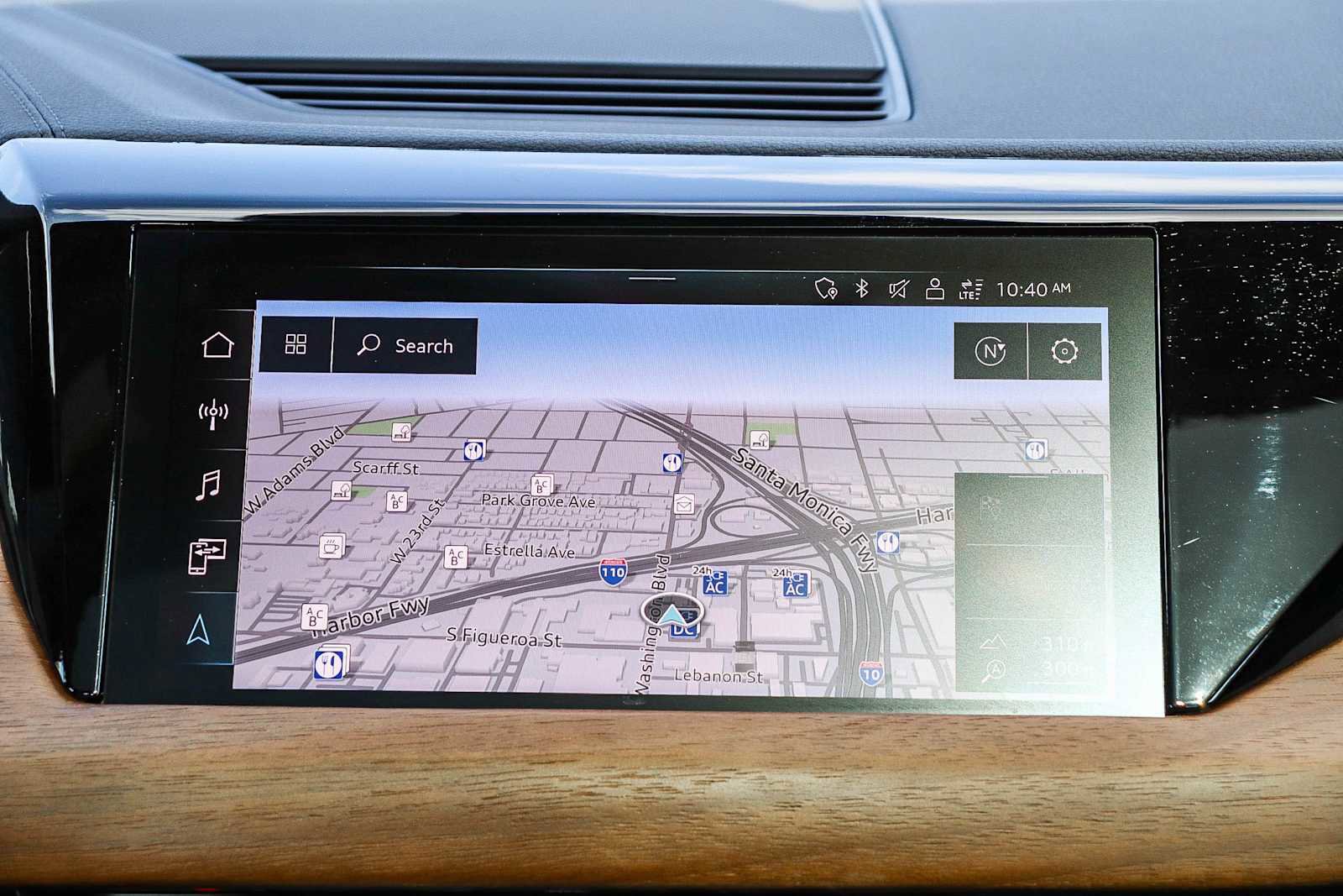 Used 2022 Audi e-tron GT Premium Plus image 18