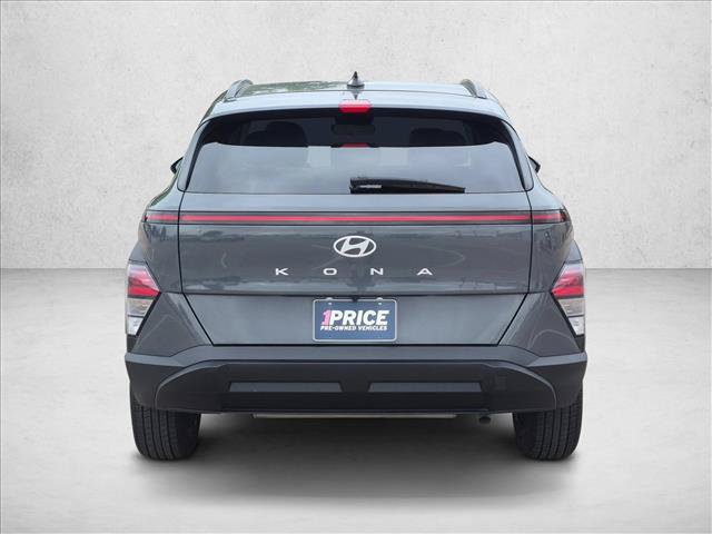 Used 2025 Hyundai Kona SEL FWD image 7