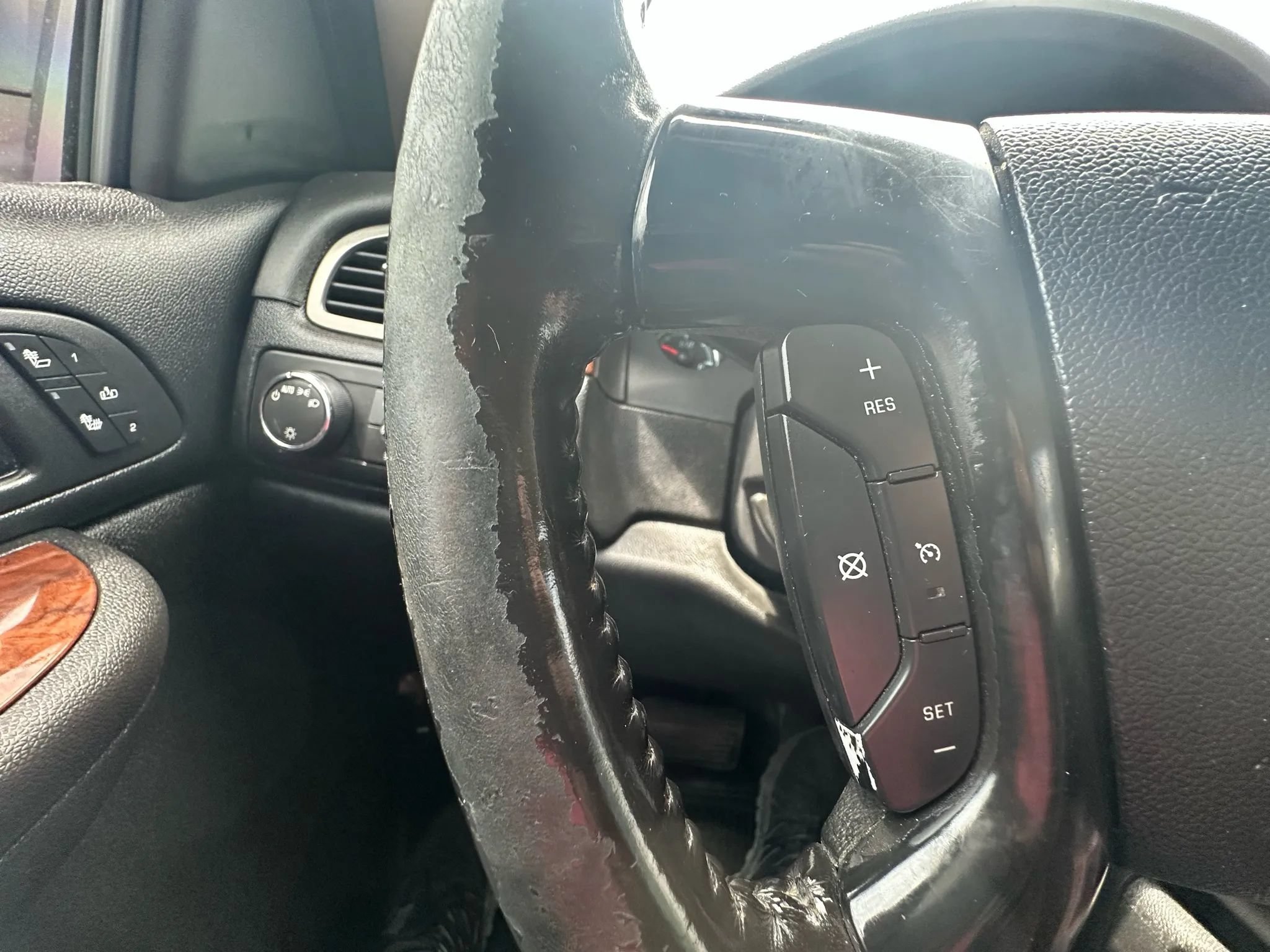 Used 2008 Chevrolet Avalanche LTZ w/ LTZ Preferred Equipment Group AWD/4WD image 23