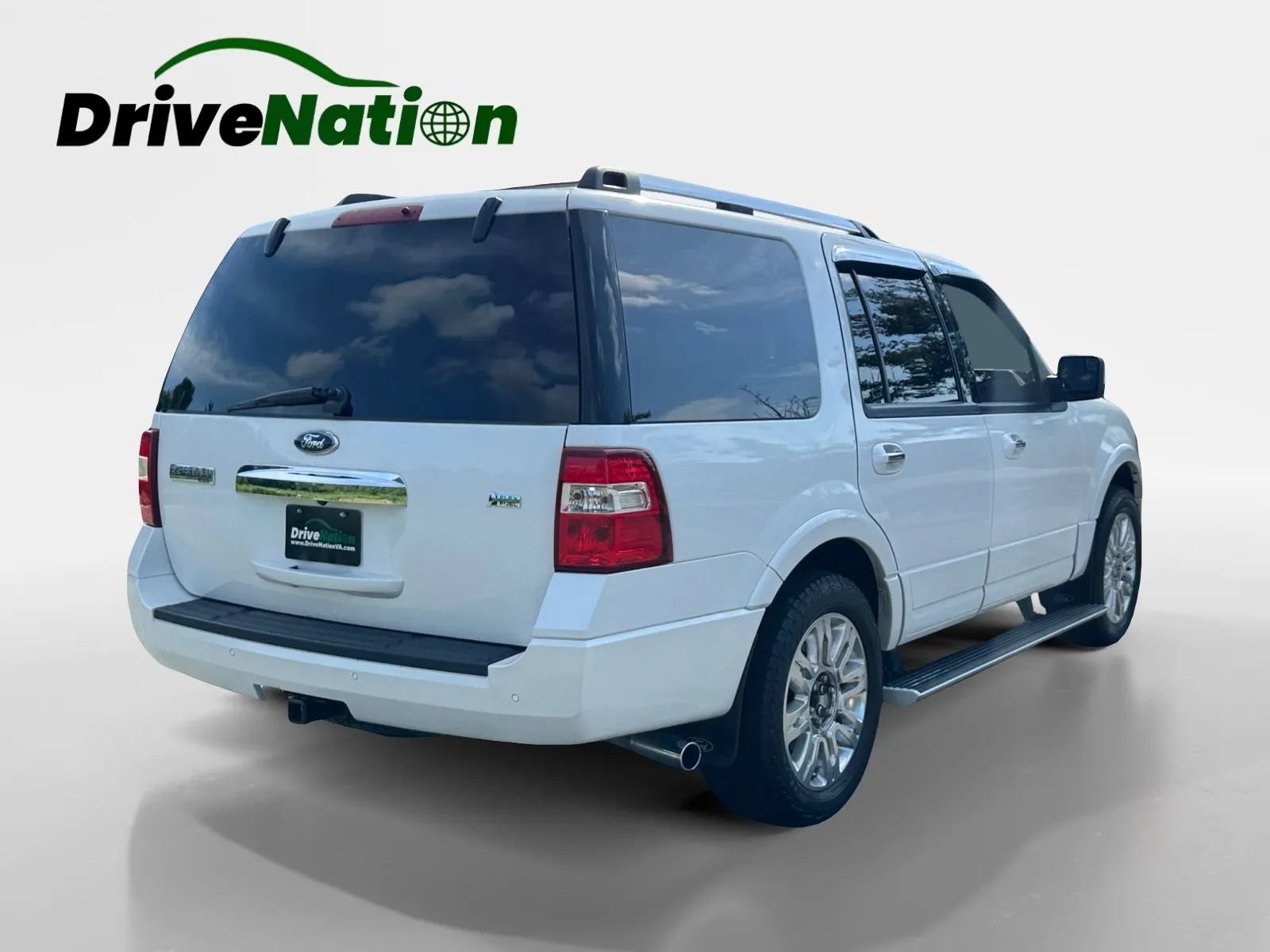 Used 2014 Ford Expedition Limited w/ Equipment Group 301A AWD/4WD image 5