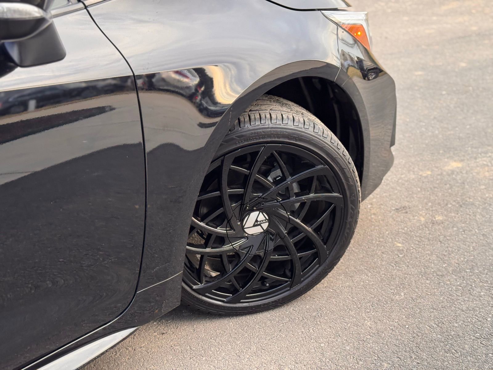 Used 2023 Toyota Corolla SE image 35