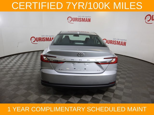 Used 2025 Toyota Camry LE FWD image 10
