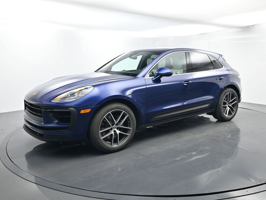 Certified 2022 Porsche Macan S image 1