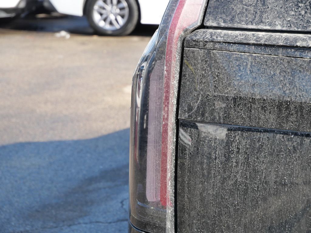 Used 2022 Cadillac Escalade ESV Sport w/ Touring Package image 9