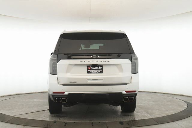 Used 2025 Chevrolet Suburban High Country image 11