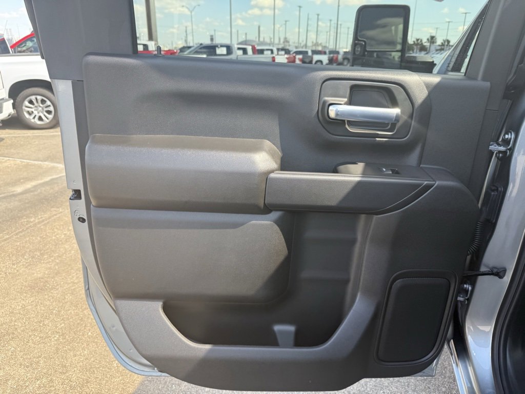 New 2026 Chevrolet Silverado 2500 Custom w/ Custom Value Package image 28