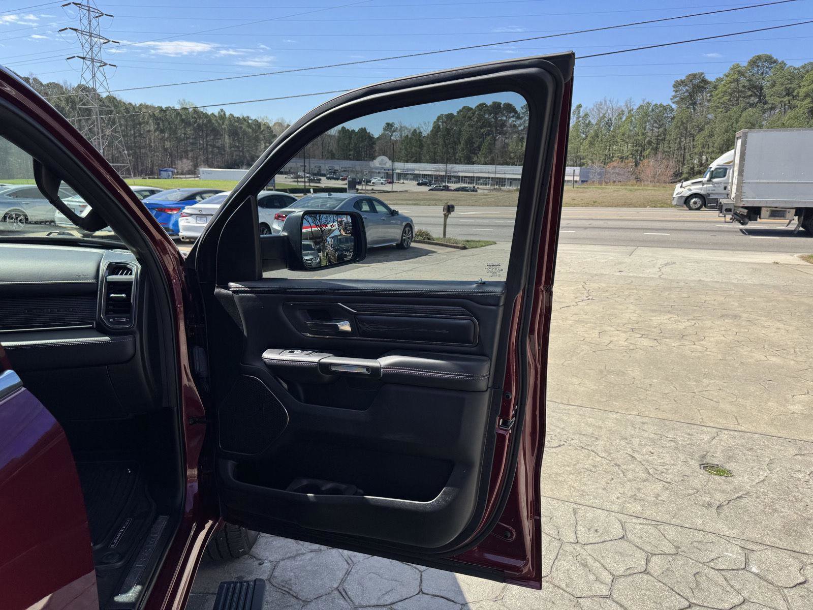 Used 2021 RAM 1500 Limited w/ Body Color Bumper Group image 16