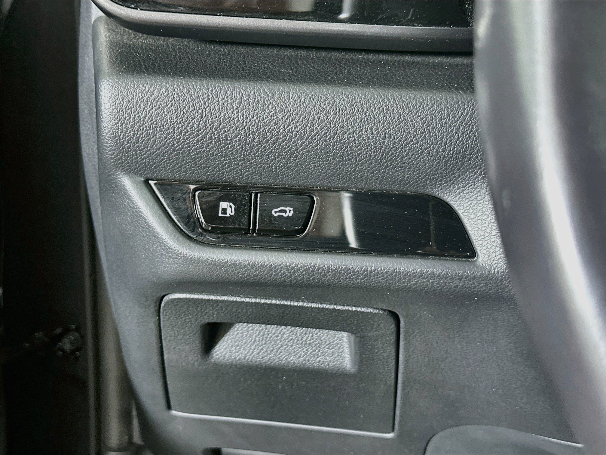 Used 2025 Lexus NX 250 FWD w/ Premium Package image 17