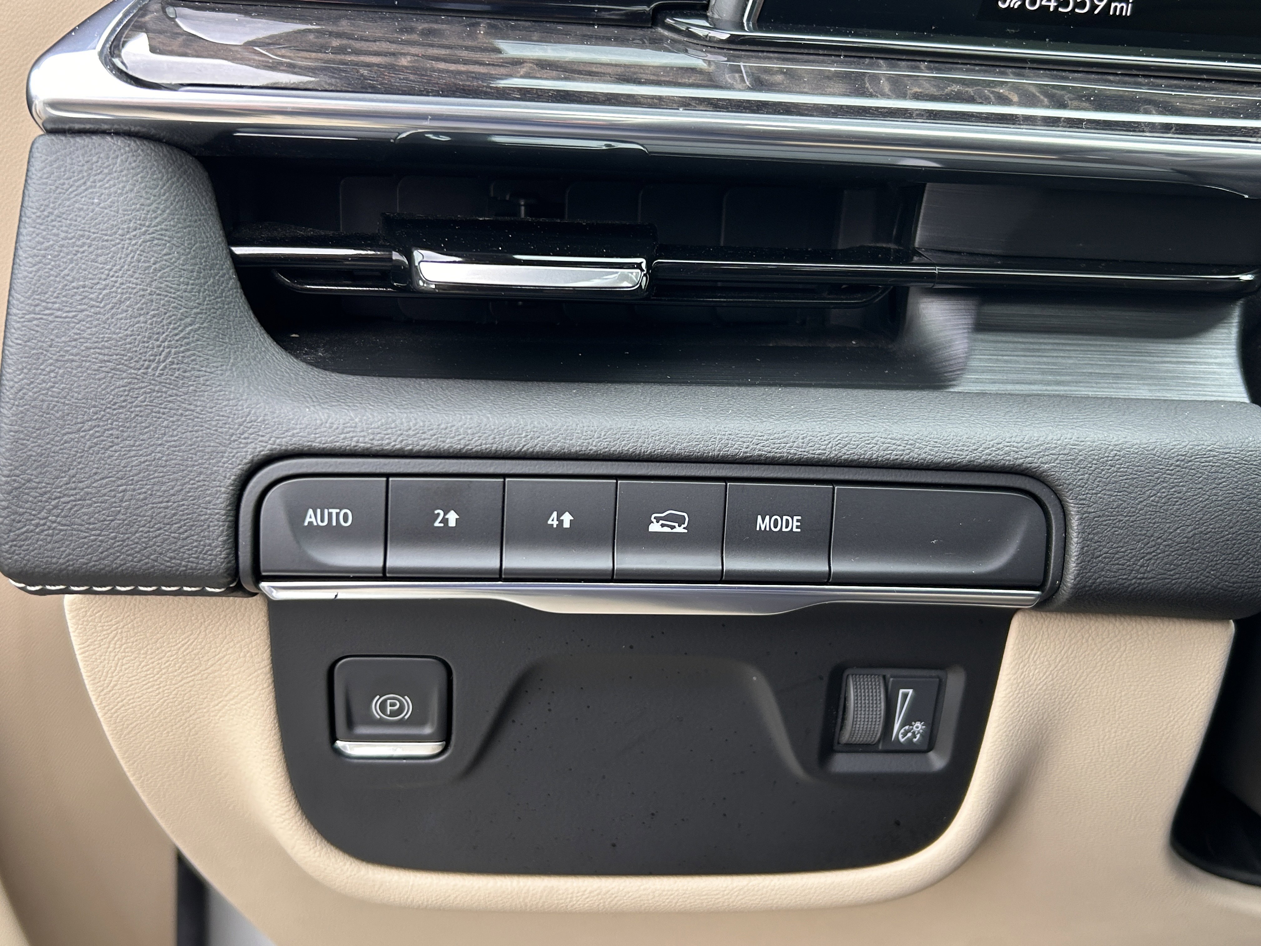 Used 2021 Cadillac Escalade Premium Luxury image 21