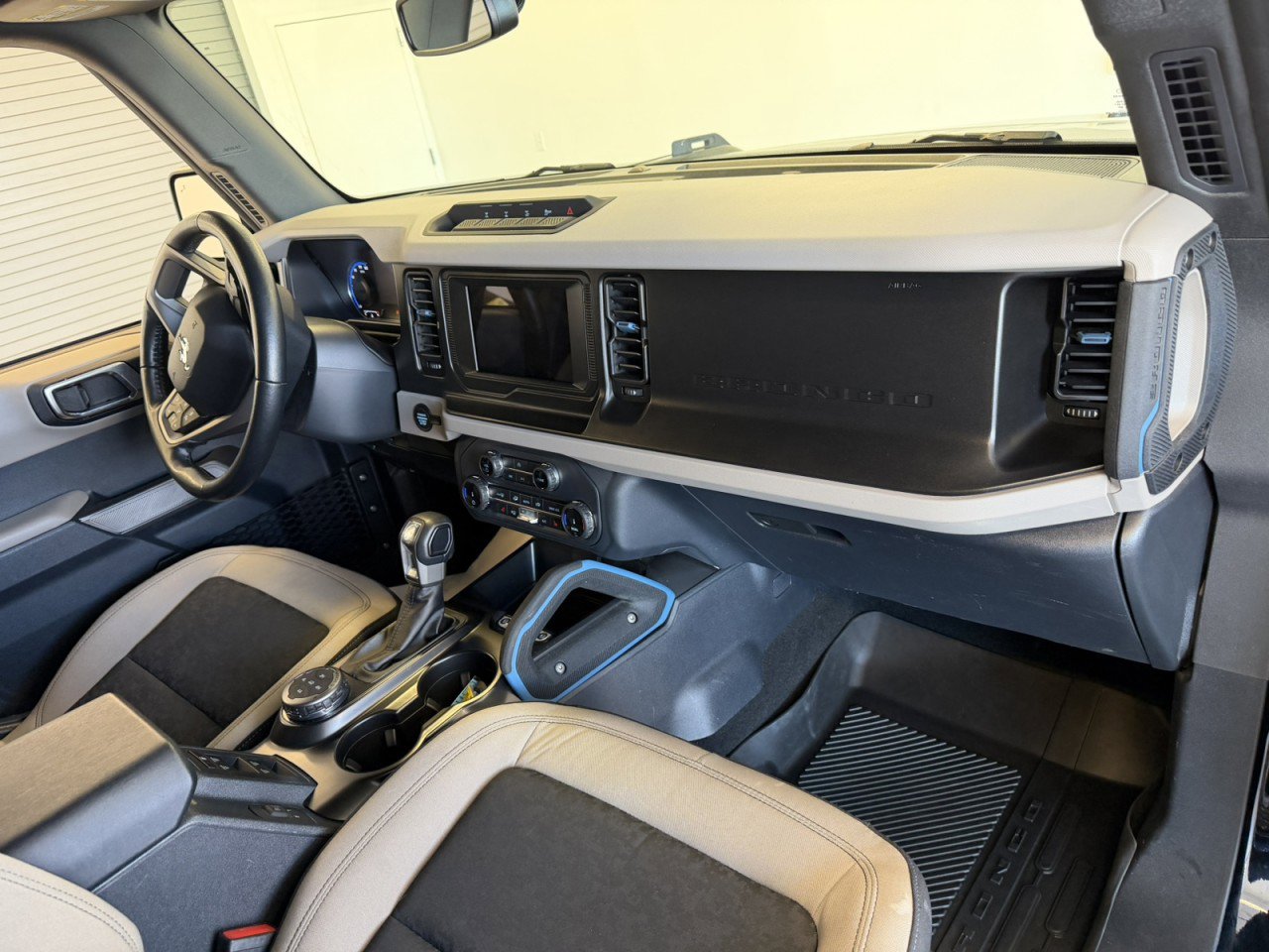 Used 2022 Ford Bronco Wildtrak image 40