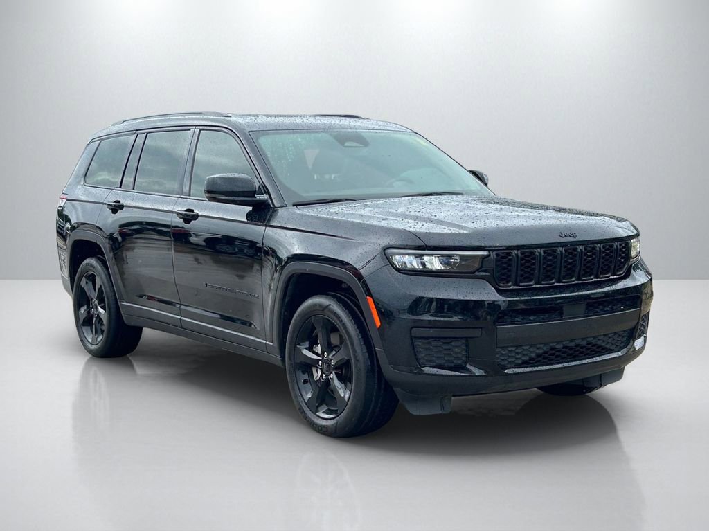 Used 2022 Jeep Grand Cherokee L Laredo RWD image 3