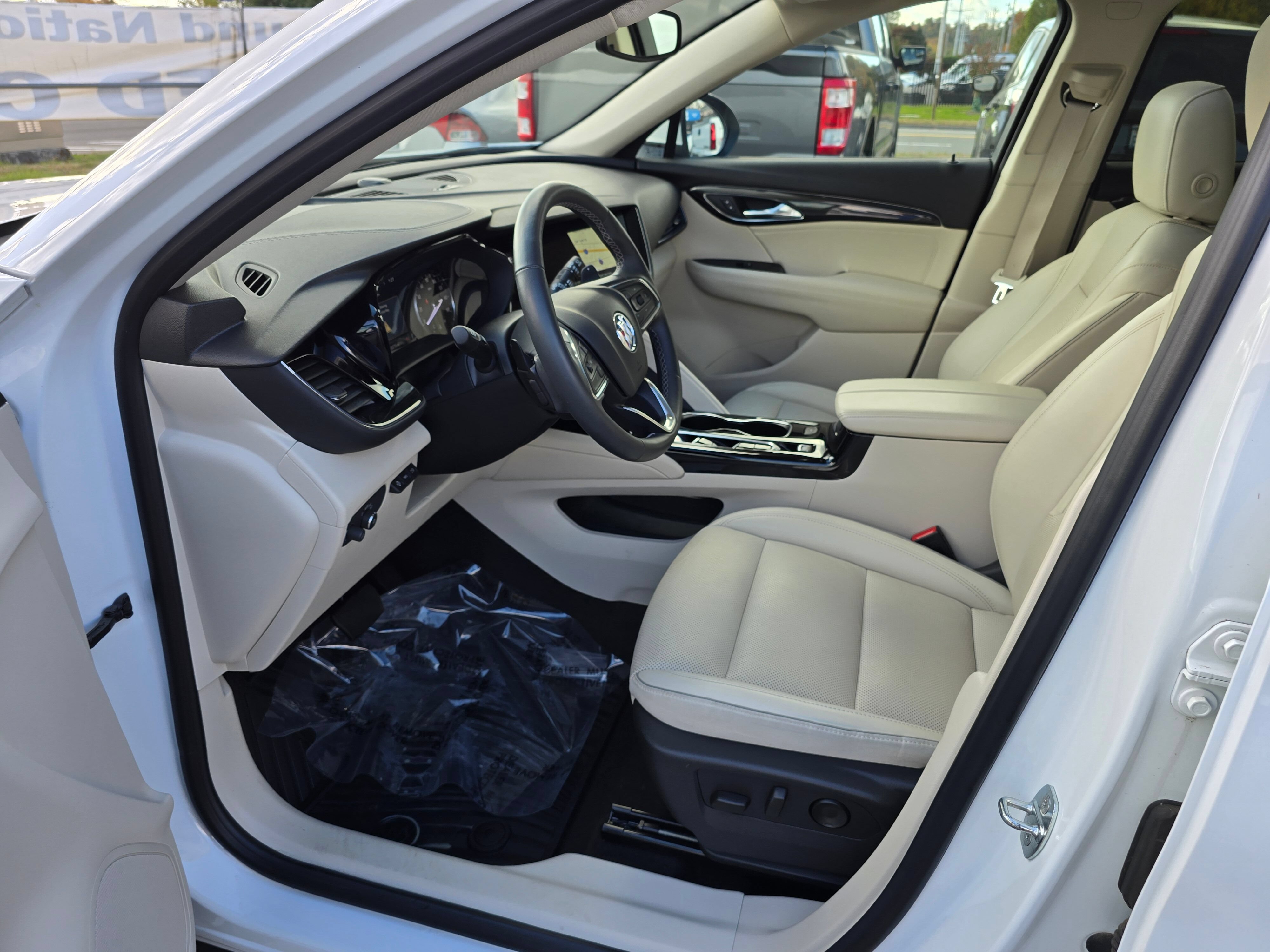 Used 2022 Buick Envision Essence w/ Technology Package I AWD/4WD image 20