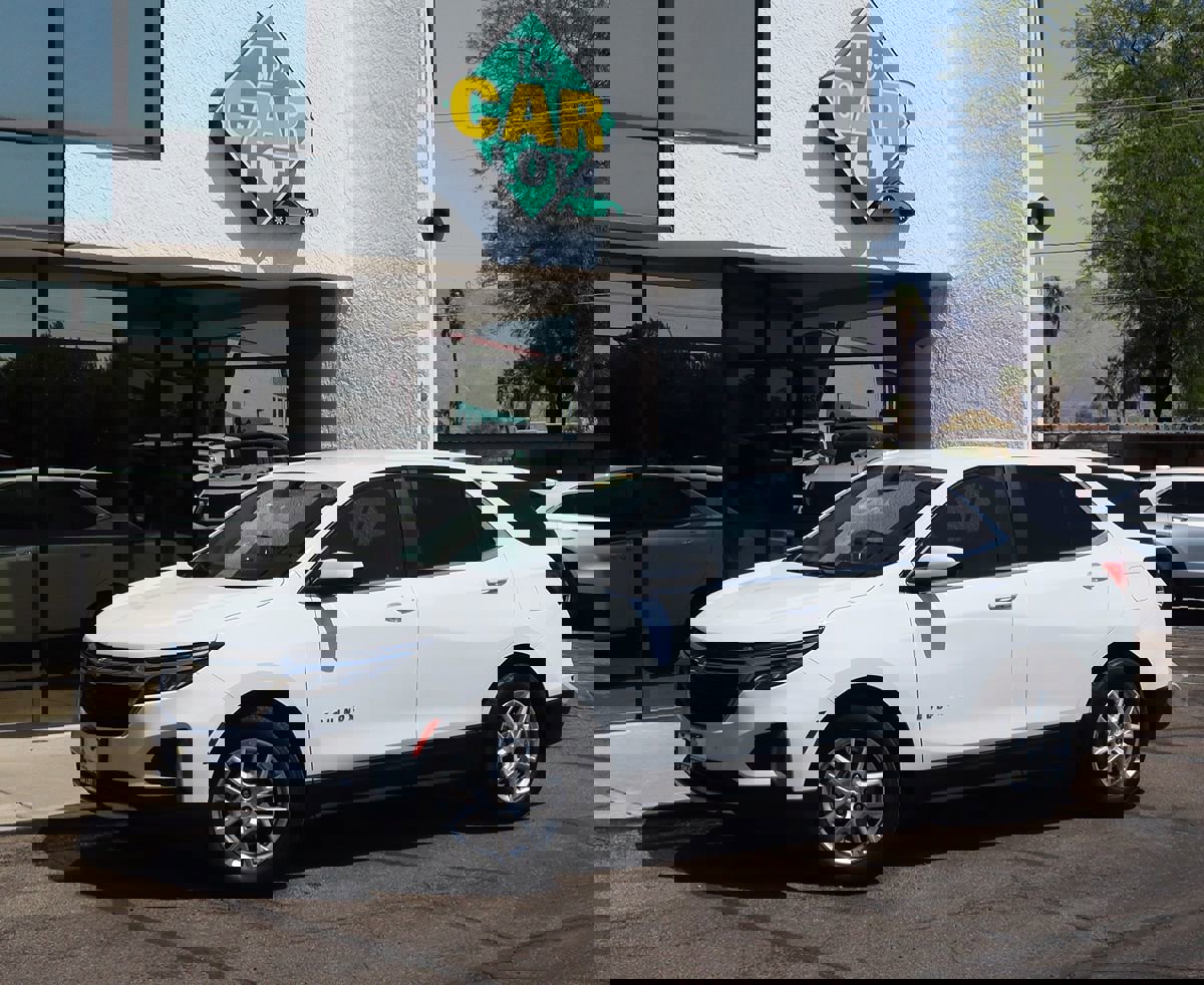 Used 2024 Chevrolet Equinox LT image 3