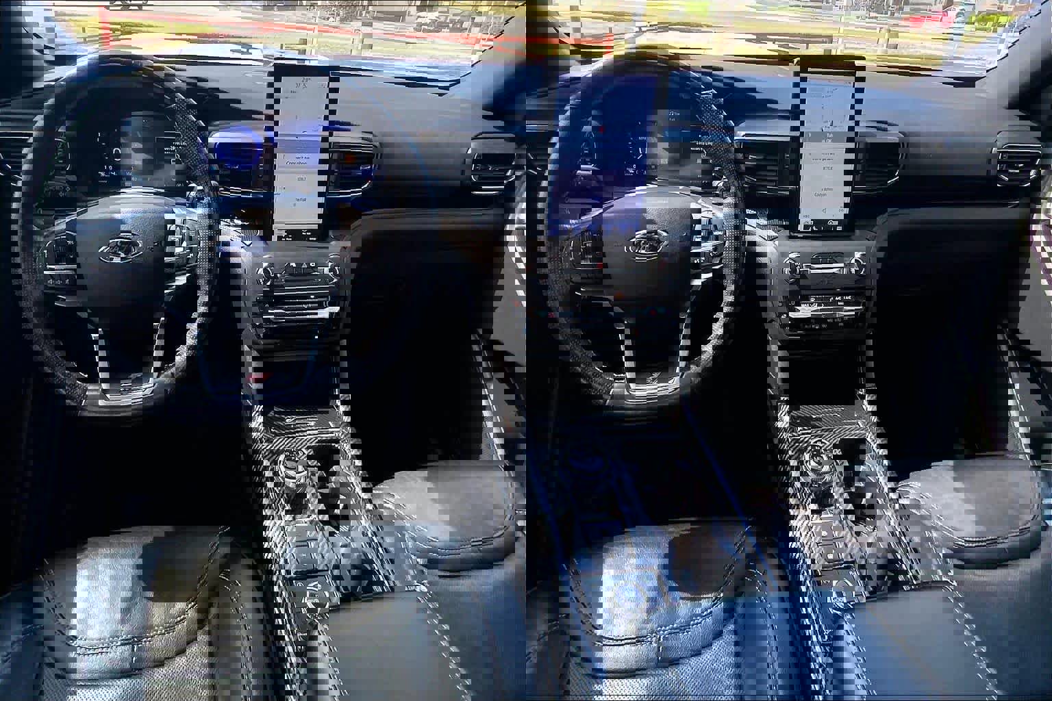 Used 2020 Ford Explorer ST w/ Premium Technology Package image 16