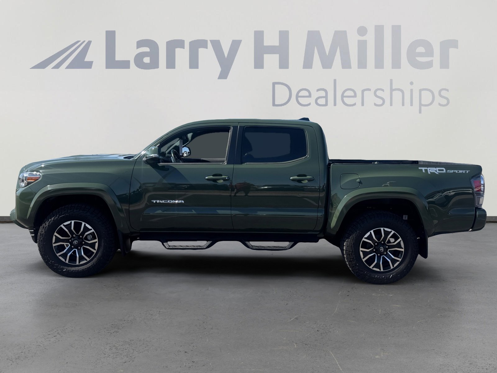 Certified 2021 Toyota Tacoma TRD Sport w/ Technology Package RWD image 2