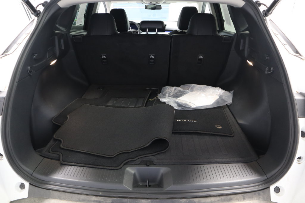 Used 2025 Nissan Murano SL AWD/4WD image 17