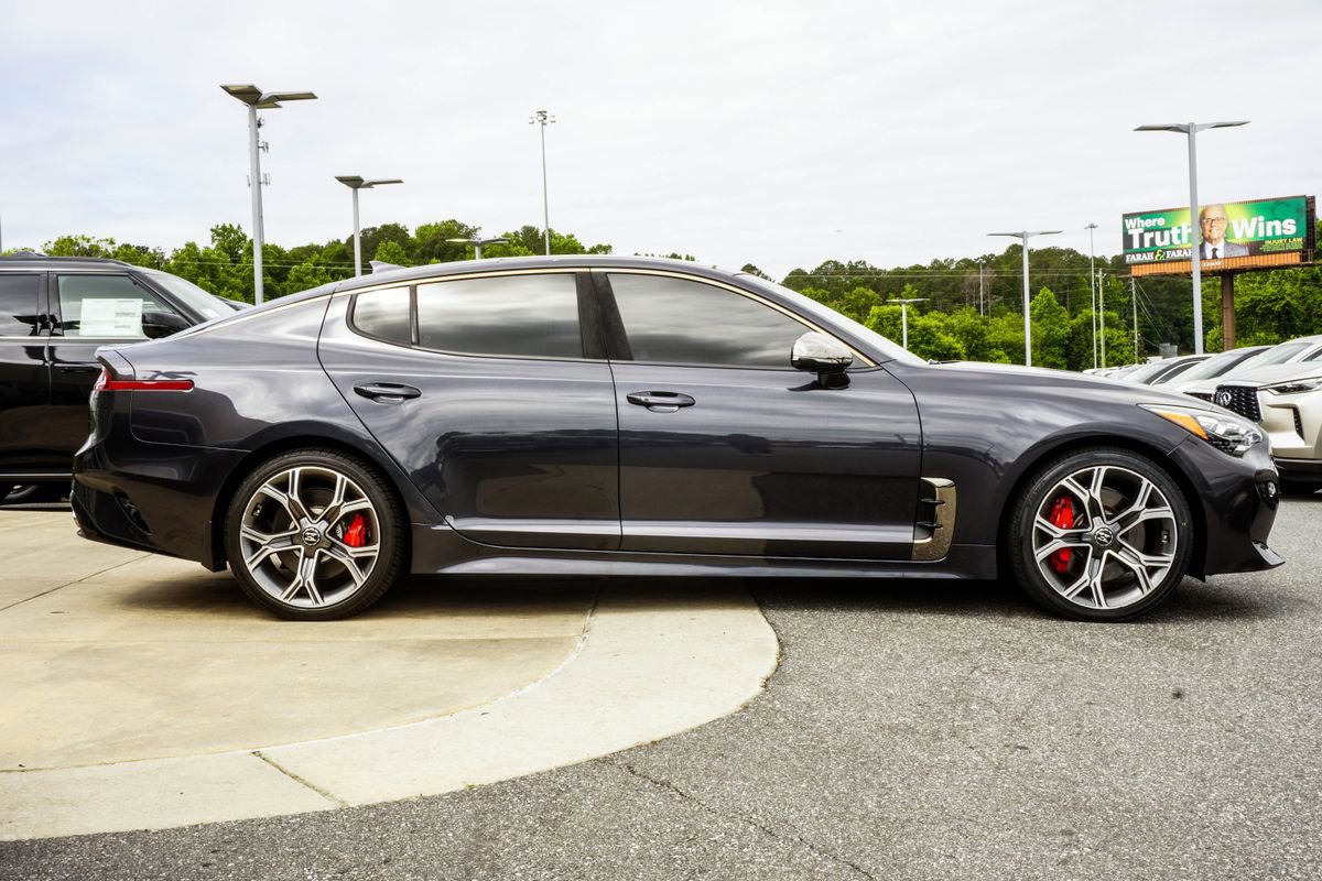 Used 2019 Kia Stinger GT2 AWD/4WD image 6
