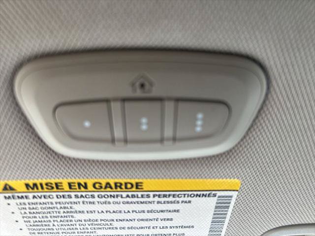 Certified 2022 Chrysler Pacifica Touring-L FWD image 35