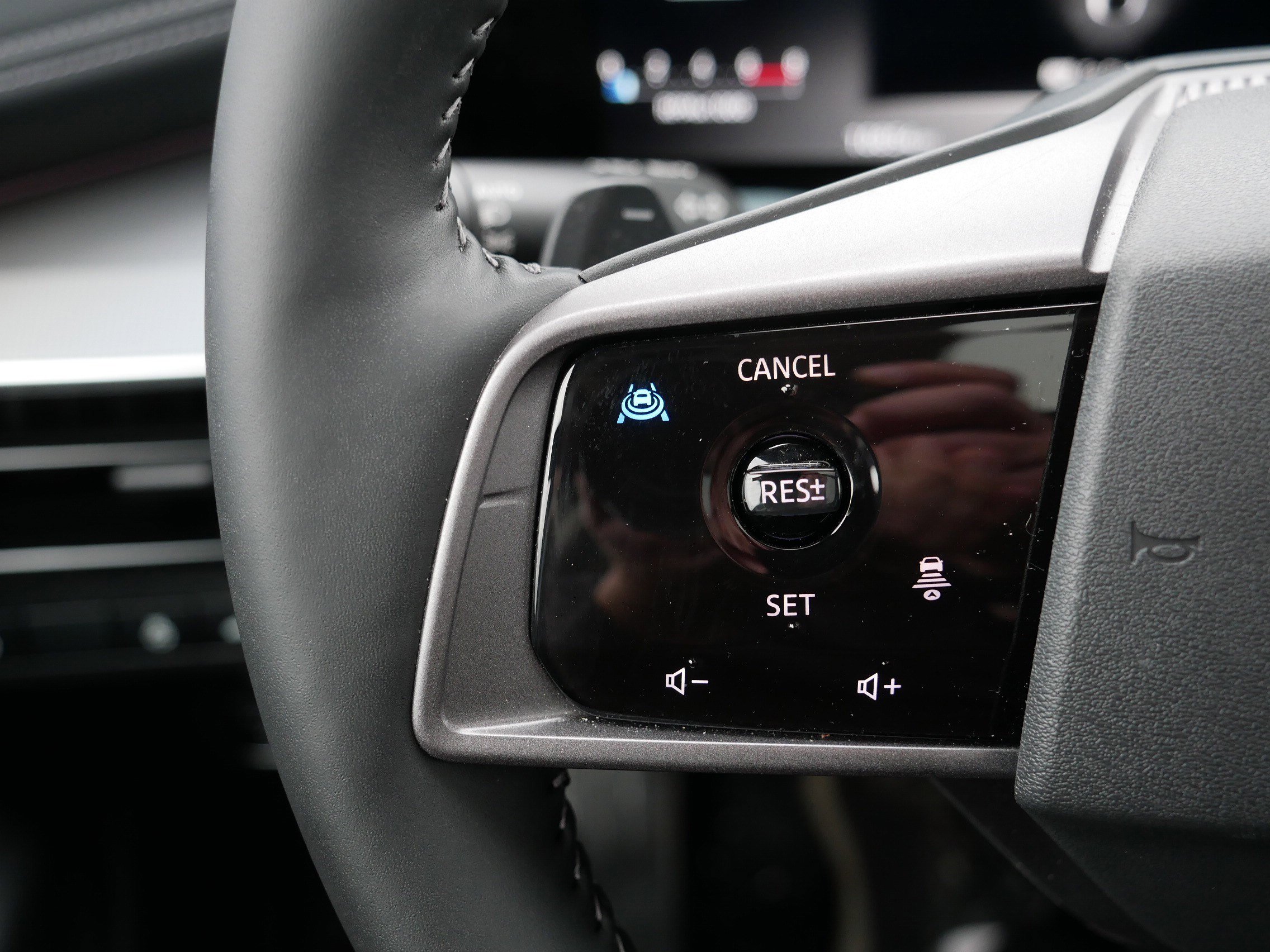 Certified 2025 Nissan Murano SL image 28