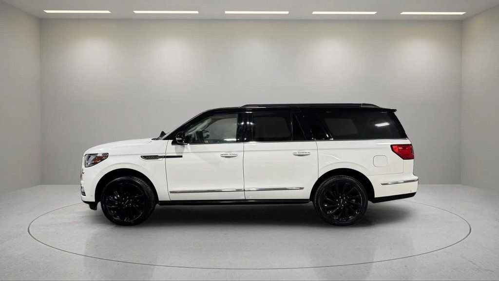 Used 2021 Lincoln Navigator L Black Label w/ Special Edition Package image 18