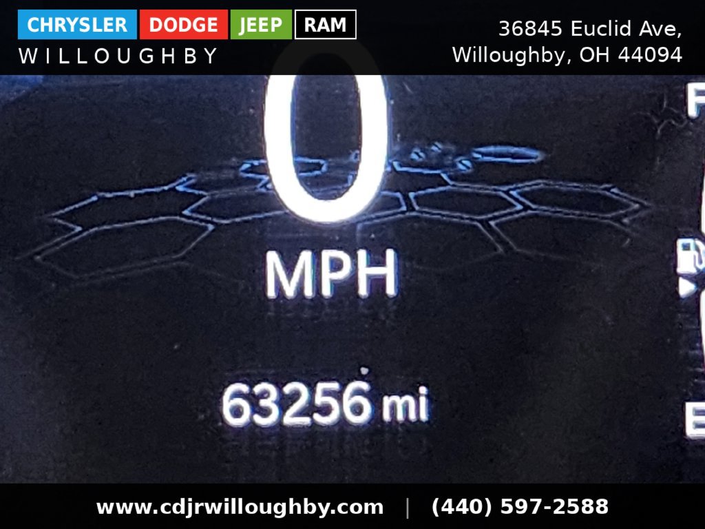 Used 2024 Jeep Compass Latitude AWD/4WD image 16