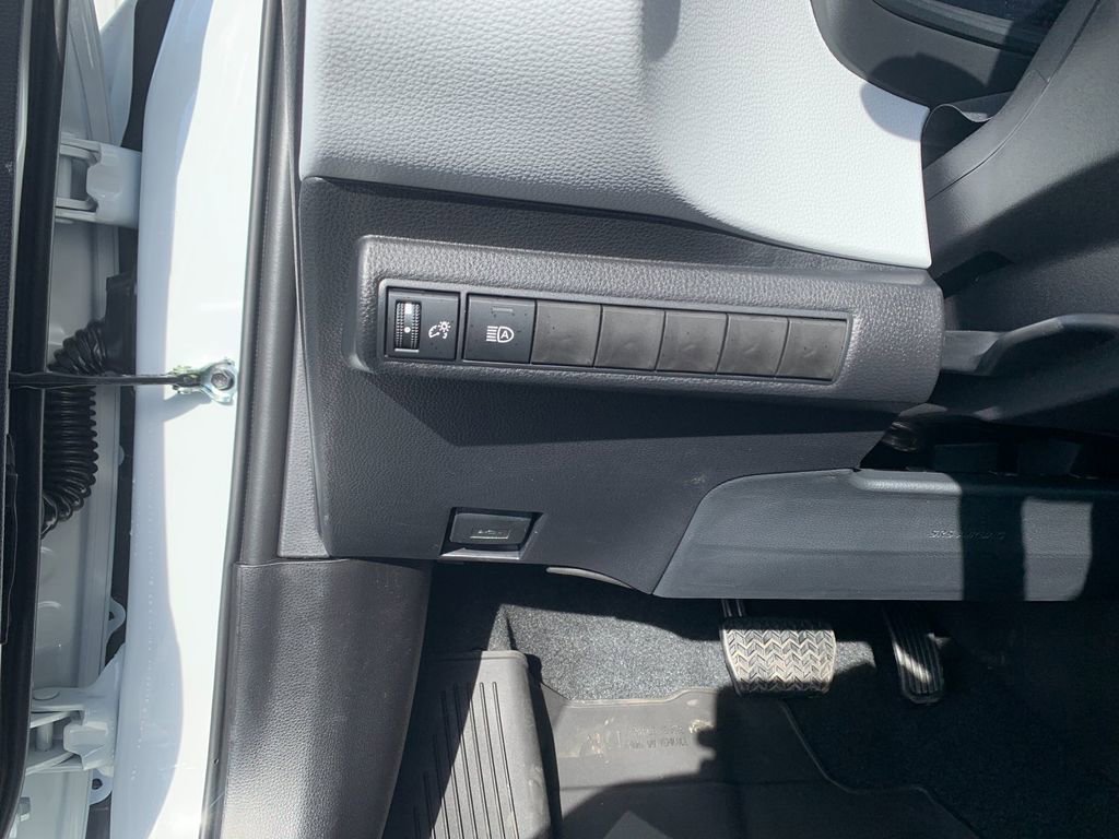 New 2026 Toyota Corolla SE image 29