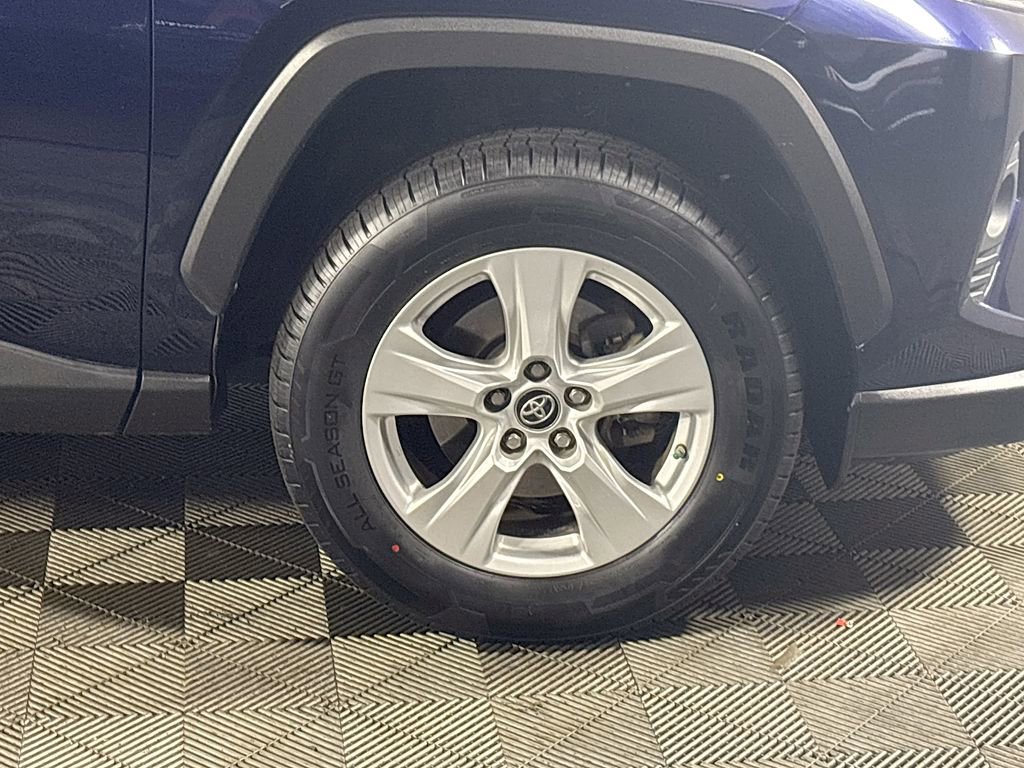 Used 2019 Toyota RAV4 XLE w/ Convenience Package image 23