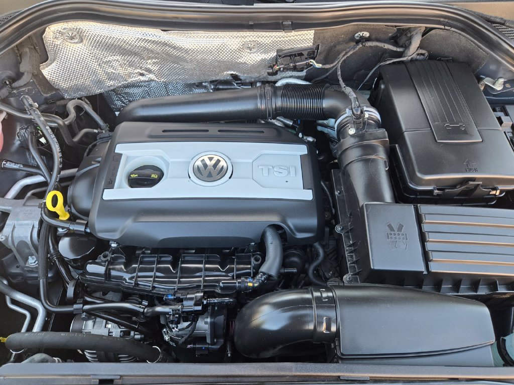Used 2016 Volkswagen Tiguan S FWD image 26